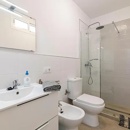 Sun View - Island Village Heights Apartment *