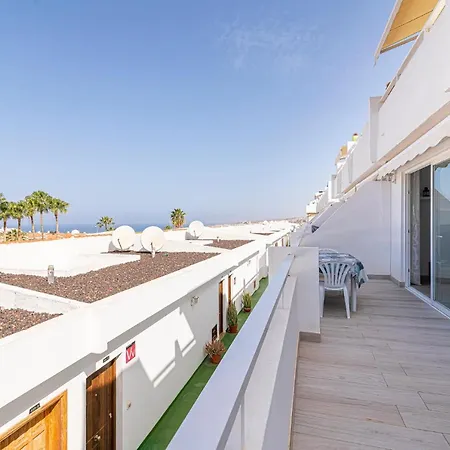 Sun View - Island Village Heights Lejlighed *
