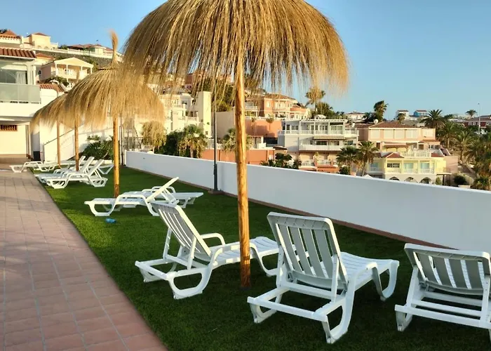 아파트 Sun View - Island Village Heights *