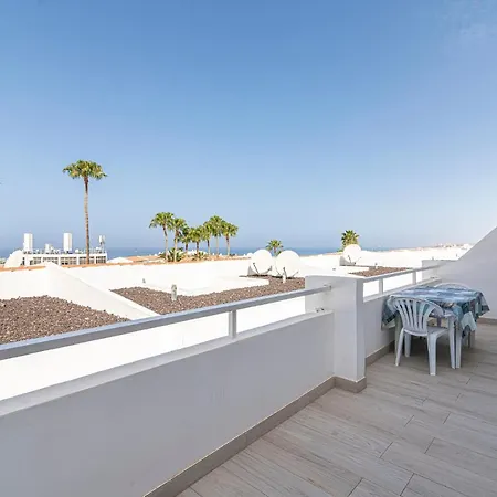Sun View - Island Village Heights * Адехе