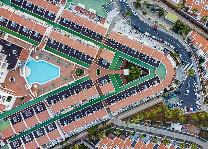 Sun View - Island Village Heights 公寓 阿德耶