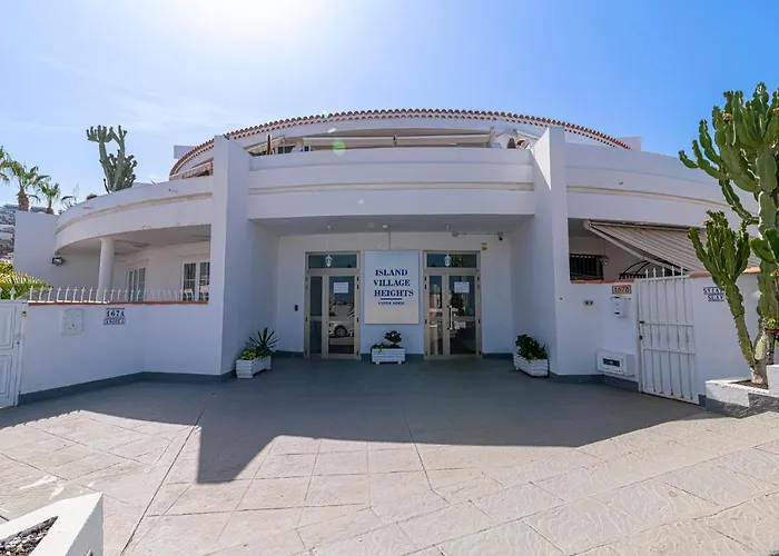 Sun View - Island Village Heights 公寓